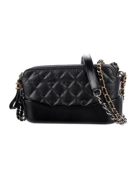 chanel gabrielle clutch with chain